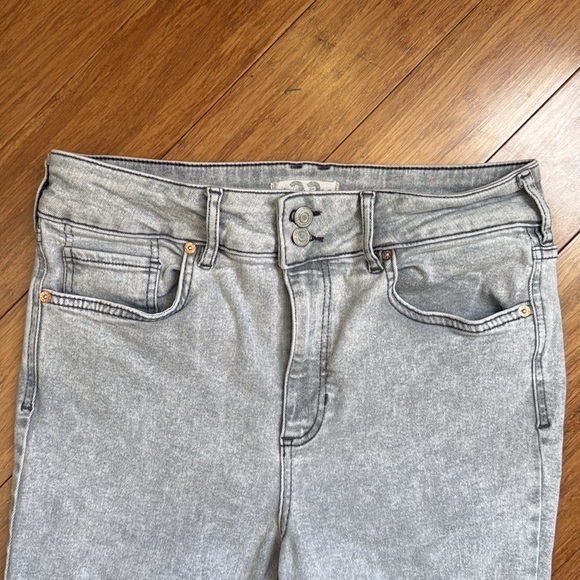 EUC FREE PEOPLE/WE THE FREE Gray 5 Pocket Jeans sz 33 - Picture 3 of 7